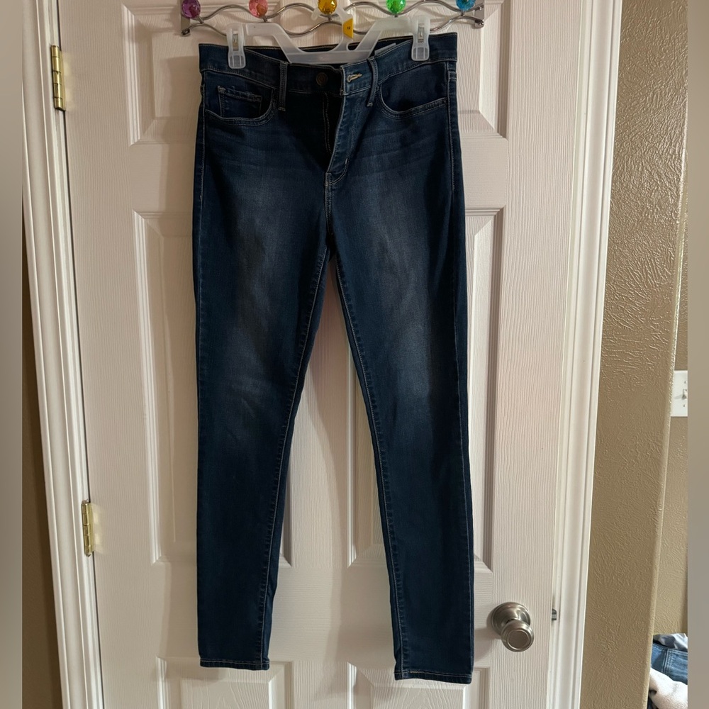 Levi’s 311 Shaping Skinny Jeans